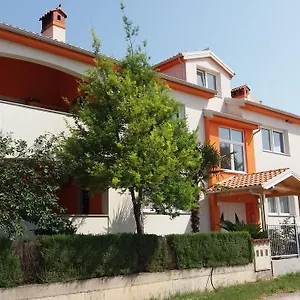 Bluegum Apartment Ližnjan